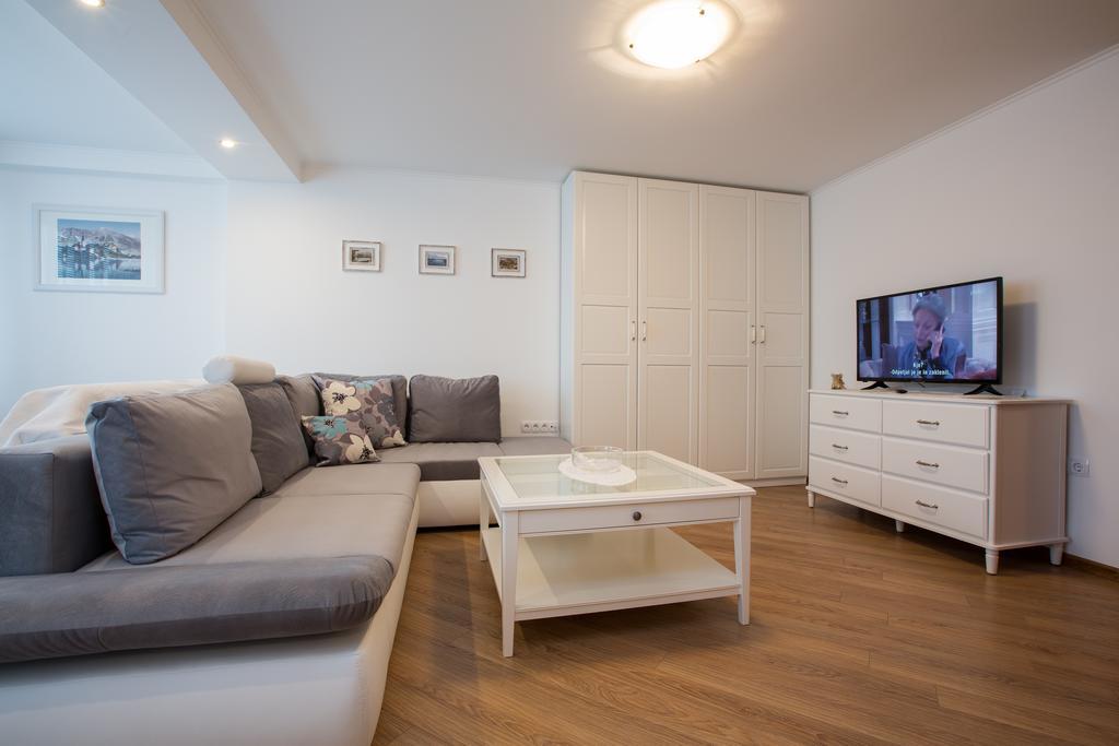 Apartments Grom เบลด ภายนอก รูปภาพ